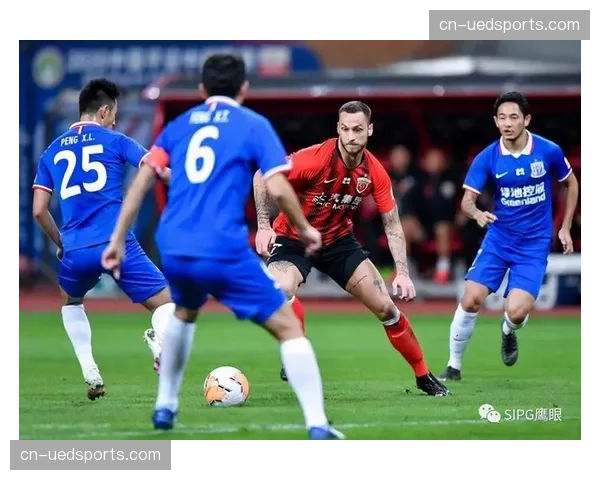 战术板复盘:阿斯顿维拉如何用精准长传打穿对手的密集右路