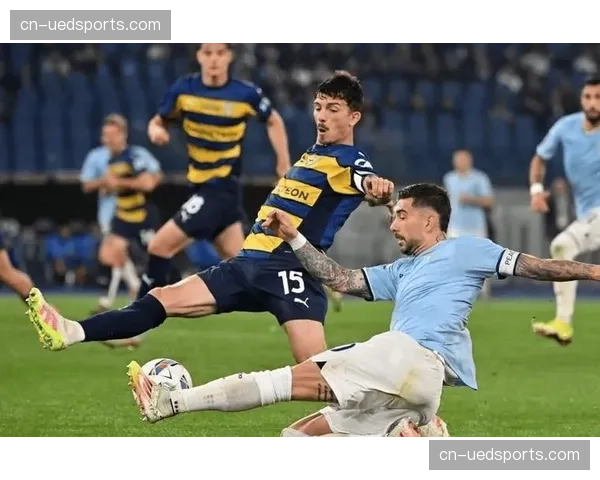 意大利业余联赛教练观察:意甲战术风格“下沉”,越来越多低级别球队模仿高位防线 意大利业余联赛教练观察:意甲战术风格“下沉”,越来越多低级别球队模仿高位防线