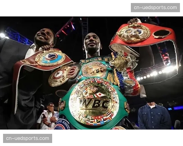 拳击媒体票选:2026年最值得期待的五大潜在对决